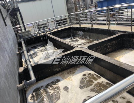 在工業(yè)污水處理中什么叫溶解氧？溶解氧與微生物的關(guān)系如何？